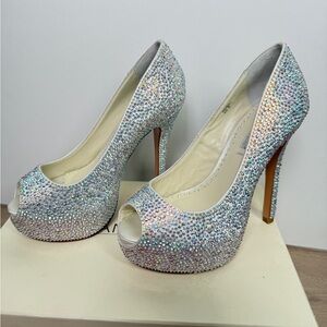 Benjamin Adams Tyra Elegant Peep-Toe Heels
